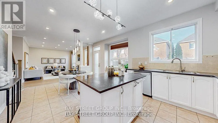 2292 BLUE OAK CIRCLE