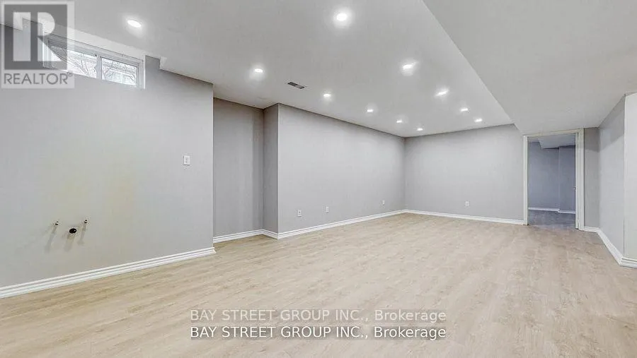 2292 BLUE OAK CIRCLE