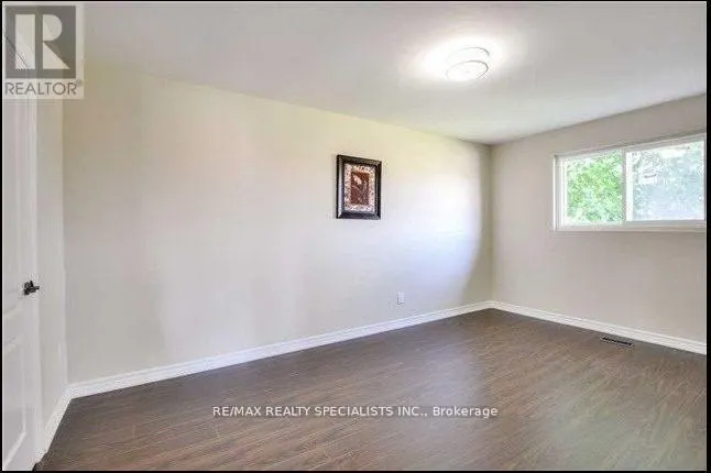 UPPER - 13 MONTJOY CRESCENT