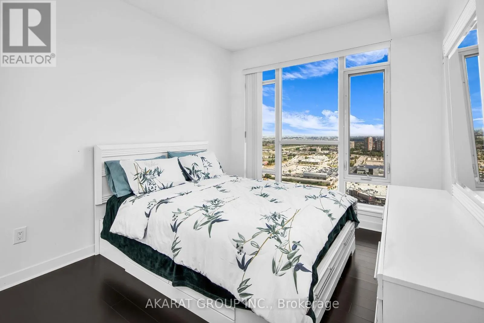 2602 - 360 SQUARE ONE DRIVE
