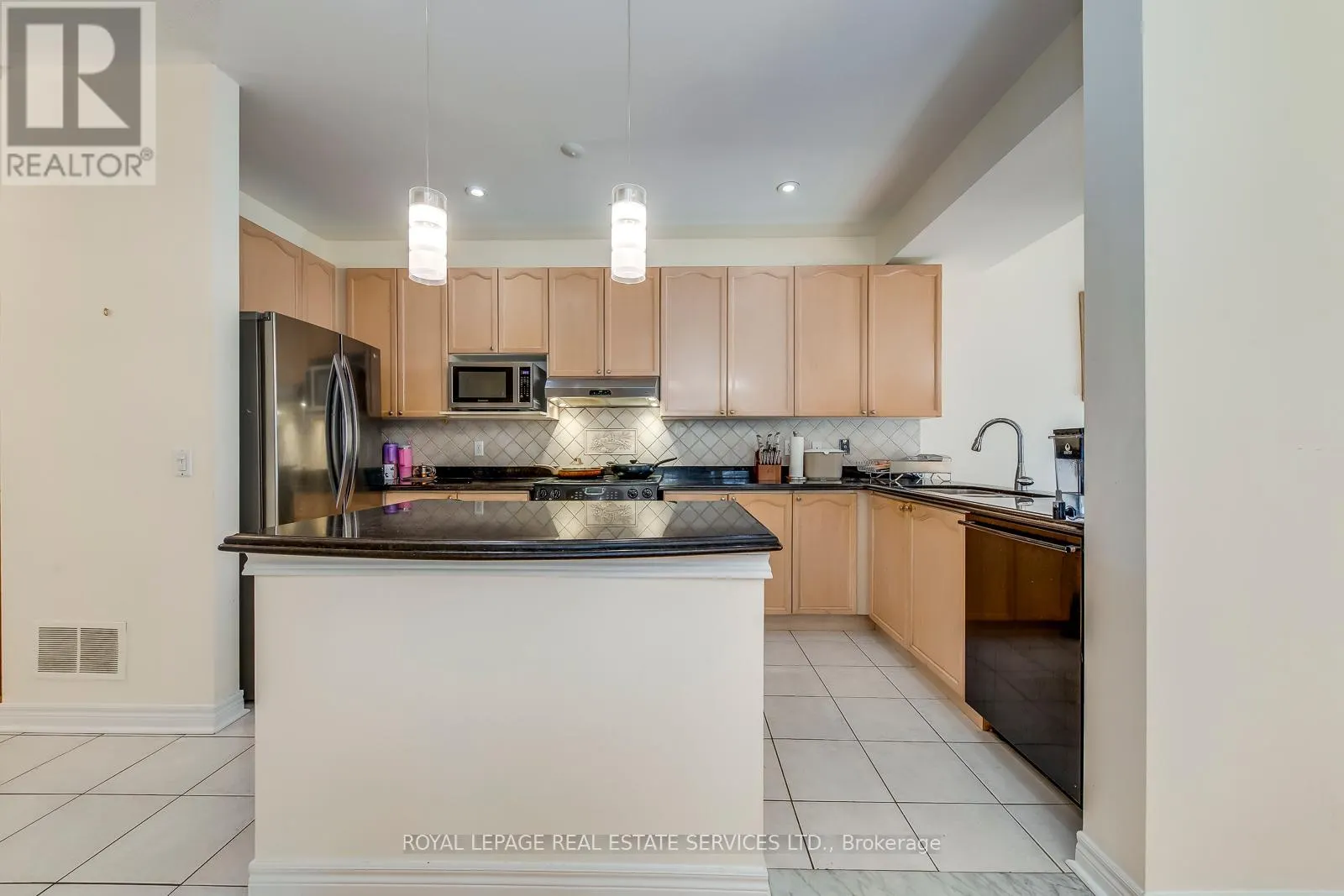 1544 BAYSHIRE DRIVE