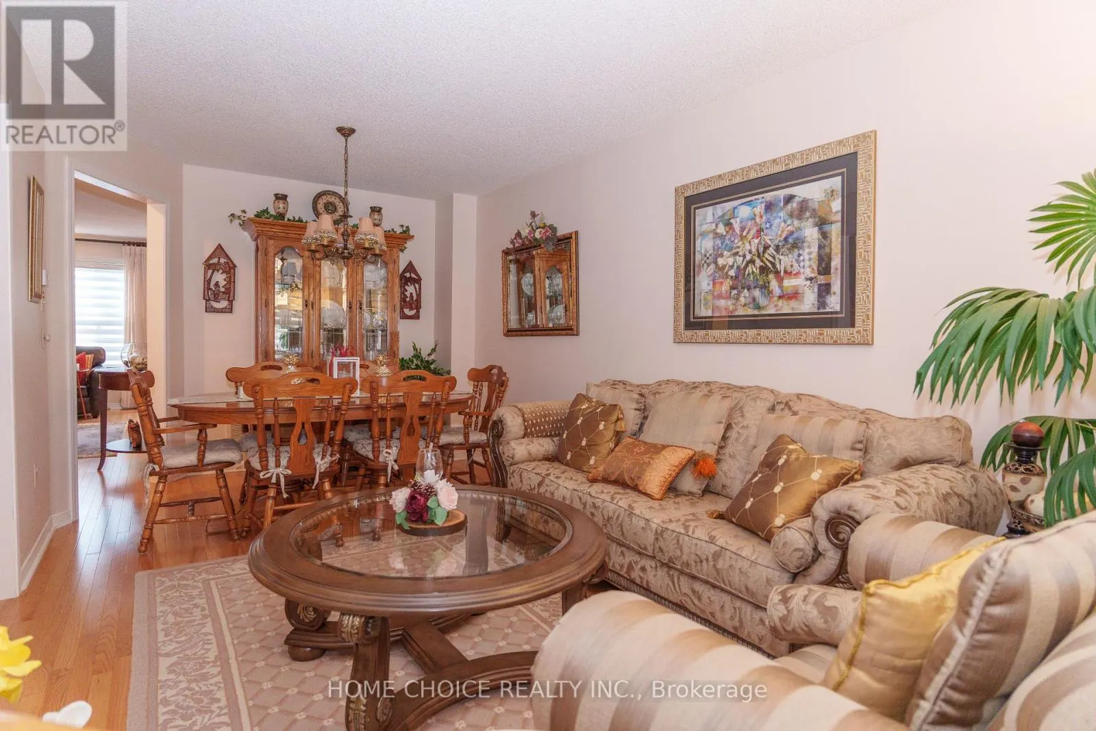 914 APPLECROFT CIRCLE