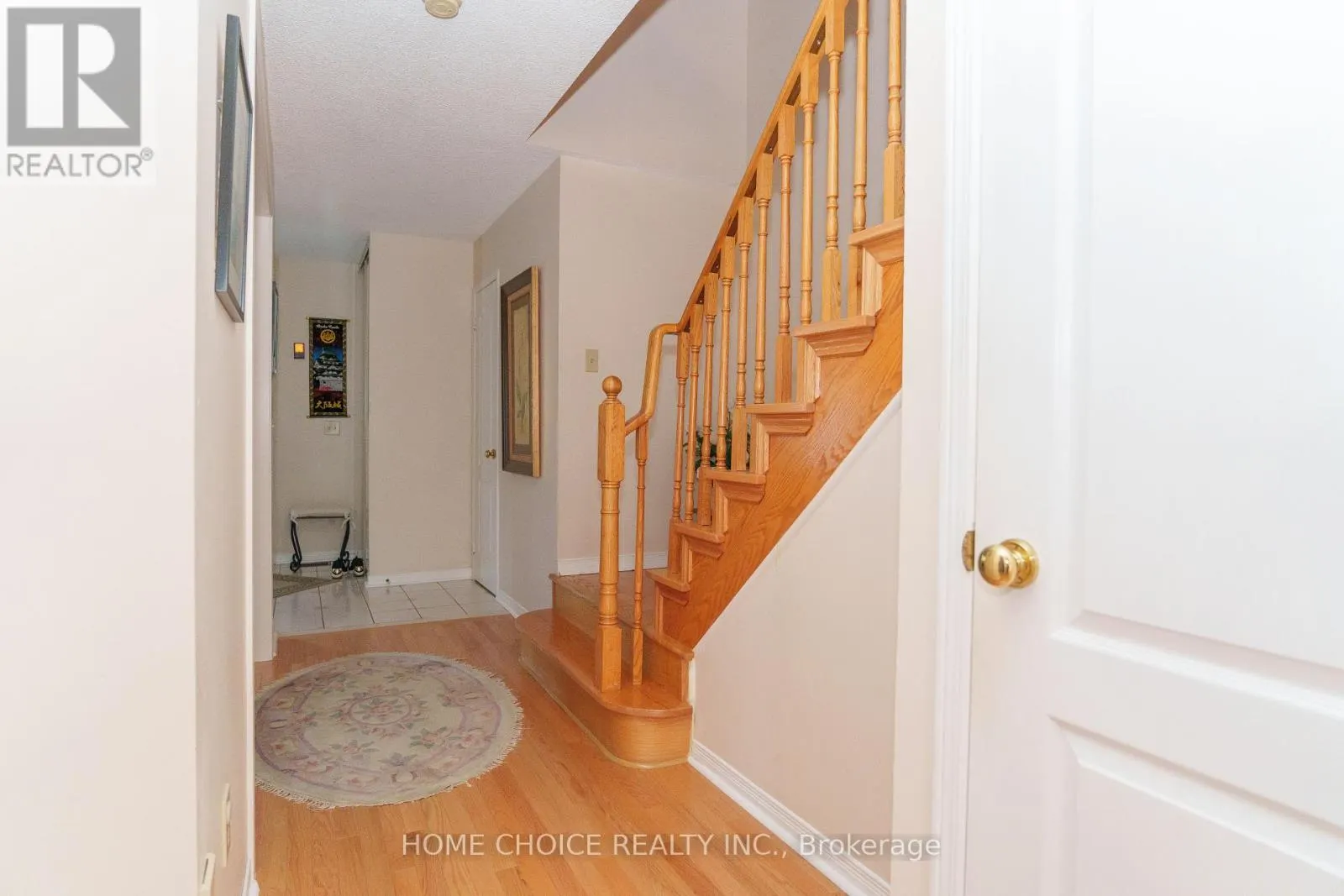 914 APPLECROFT CIRCLE