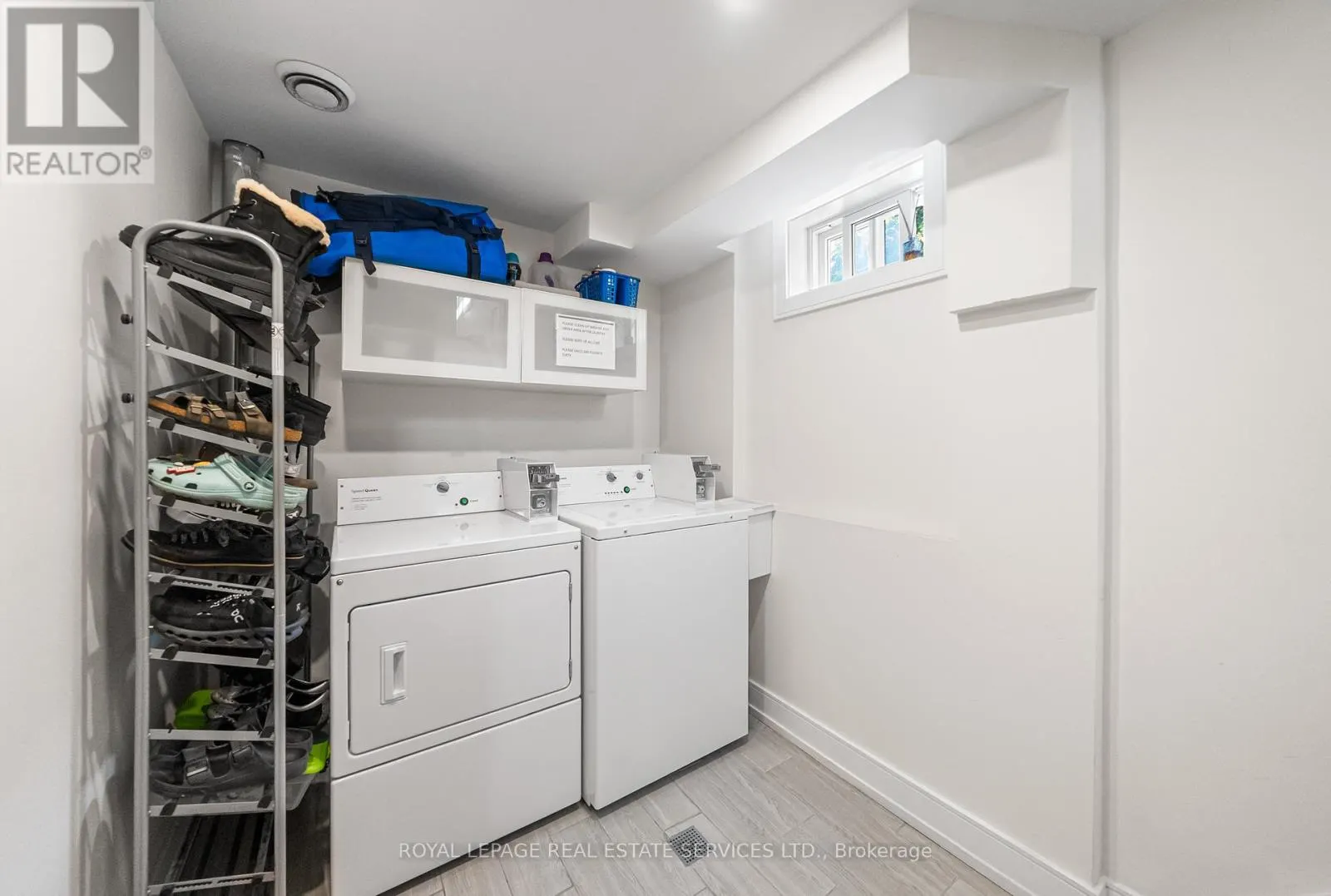 3 - 50 ARCADIAN CIRCLE
