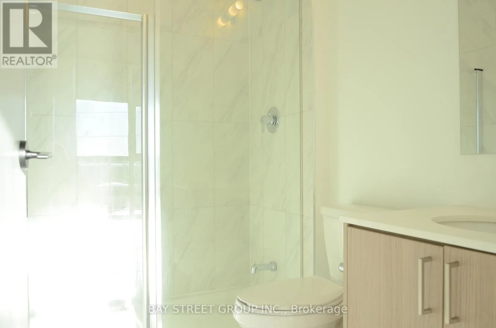 #320 - 50 GEORGE BUTCHART DRIVE