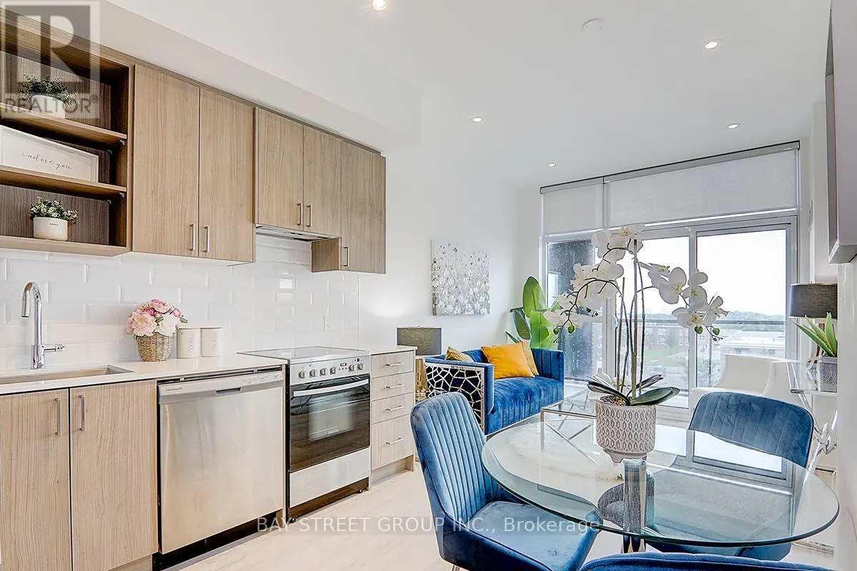 #320 - 50 GEORGE BUTCHART DRIVE