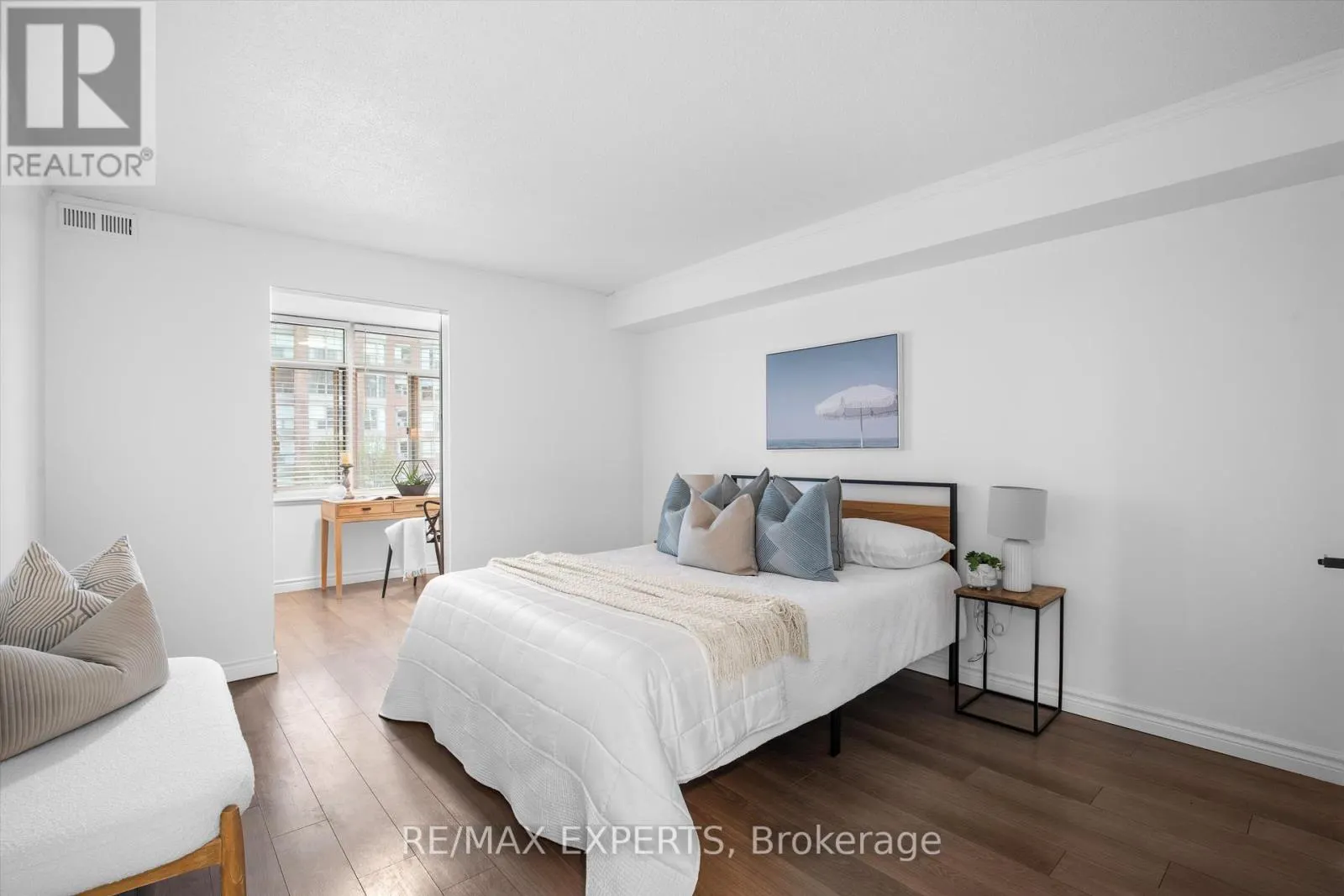 610 - 300 WEBB DRIVE