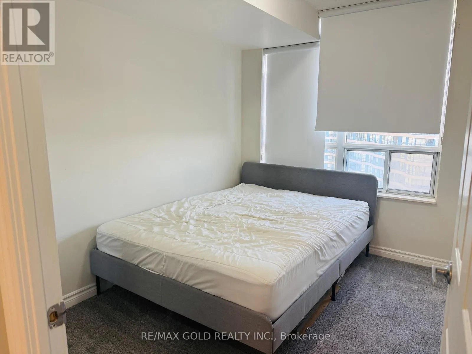 1209 - 3880 DUKE OF YORK BOULEVARD