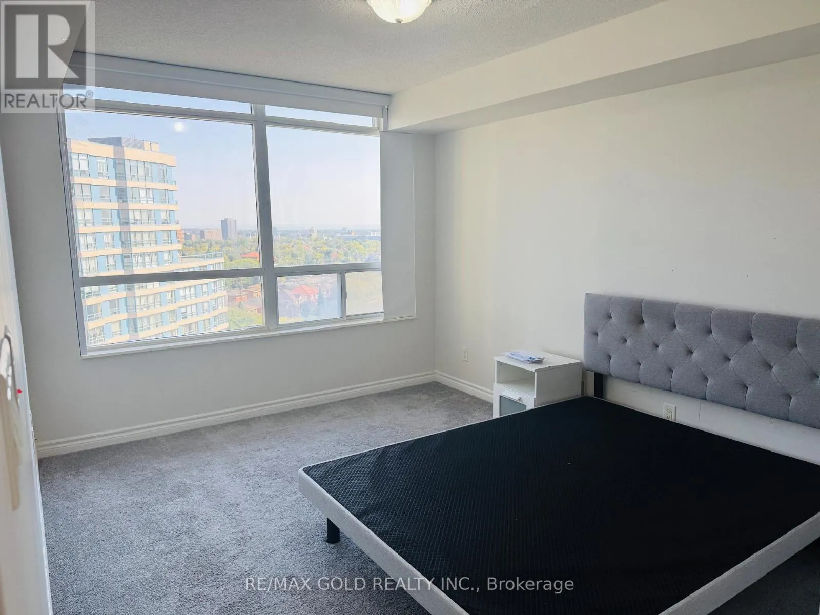 1209 - 3880 DUKE OF YORK BOULEVARD