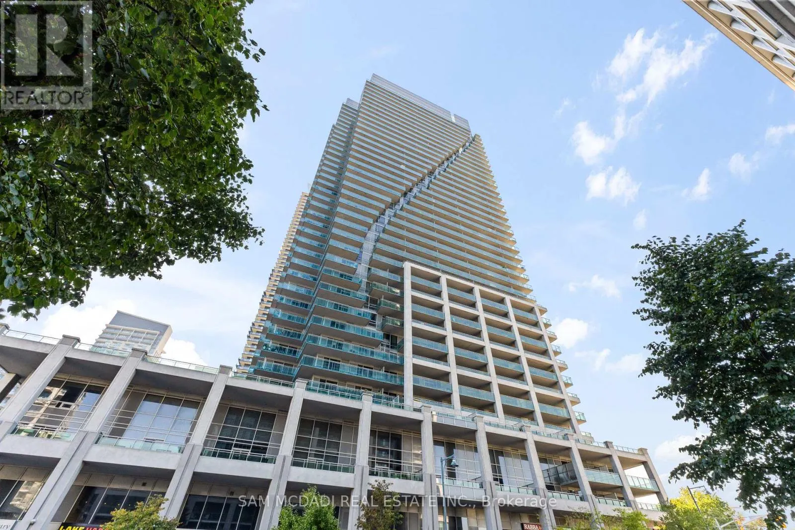 1205 - 16 BROOKERS LANE