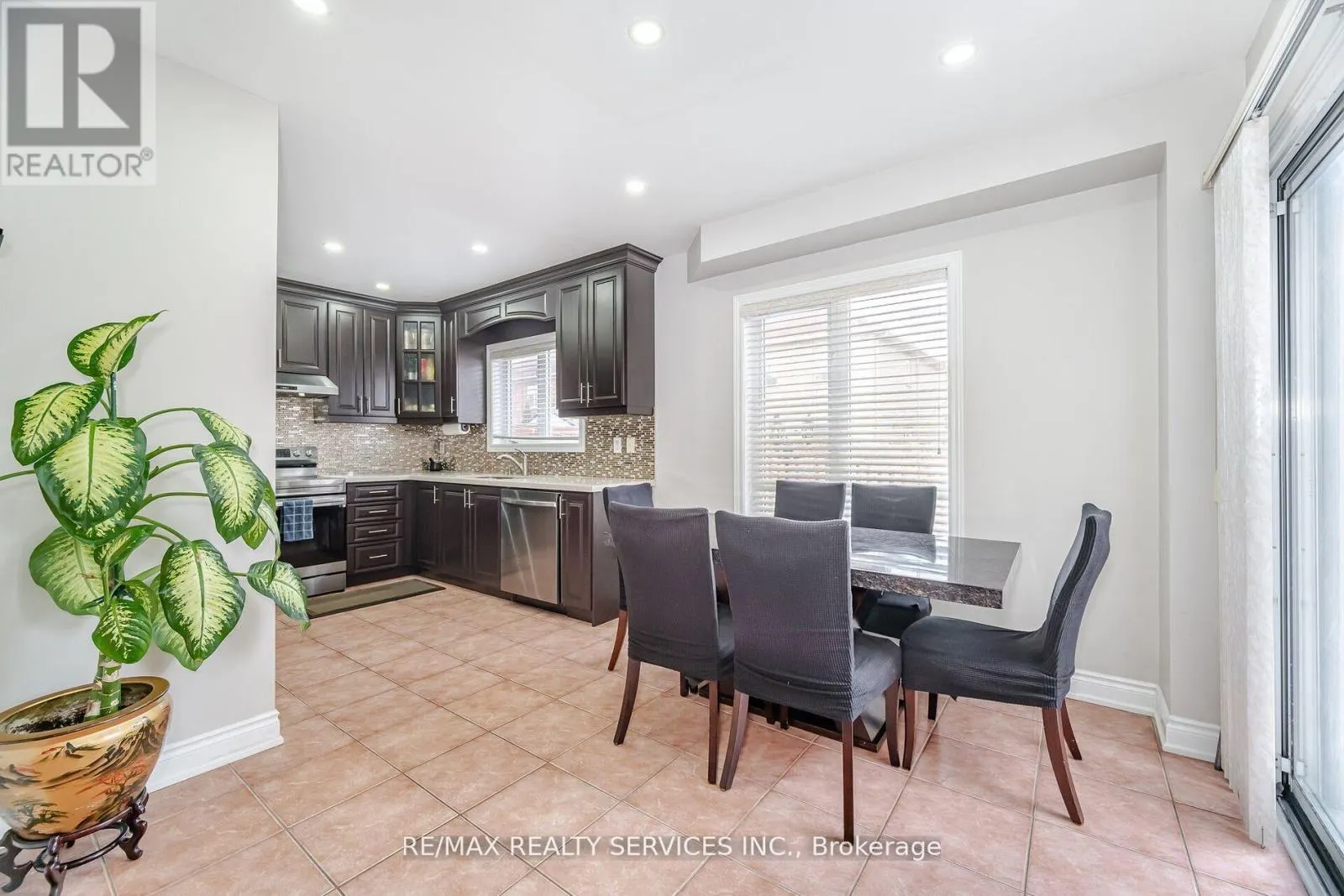39 RATTLESNAKE ROAD