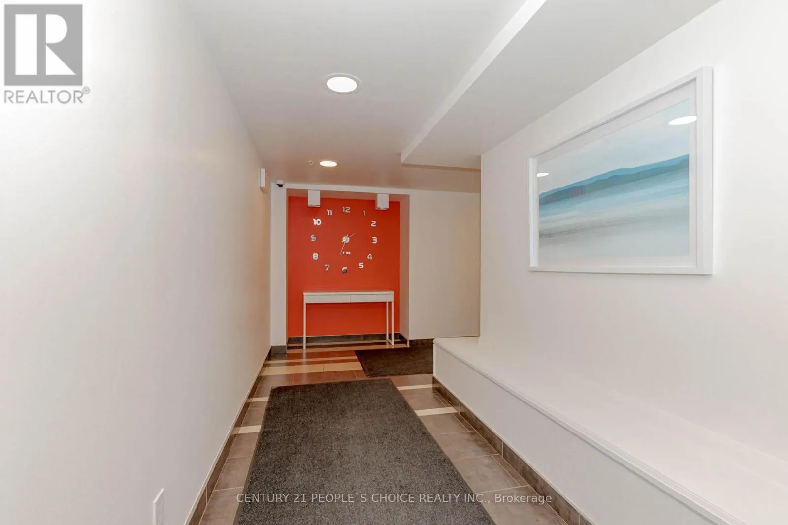 624 - 15 JAMES FINLAY WAY