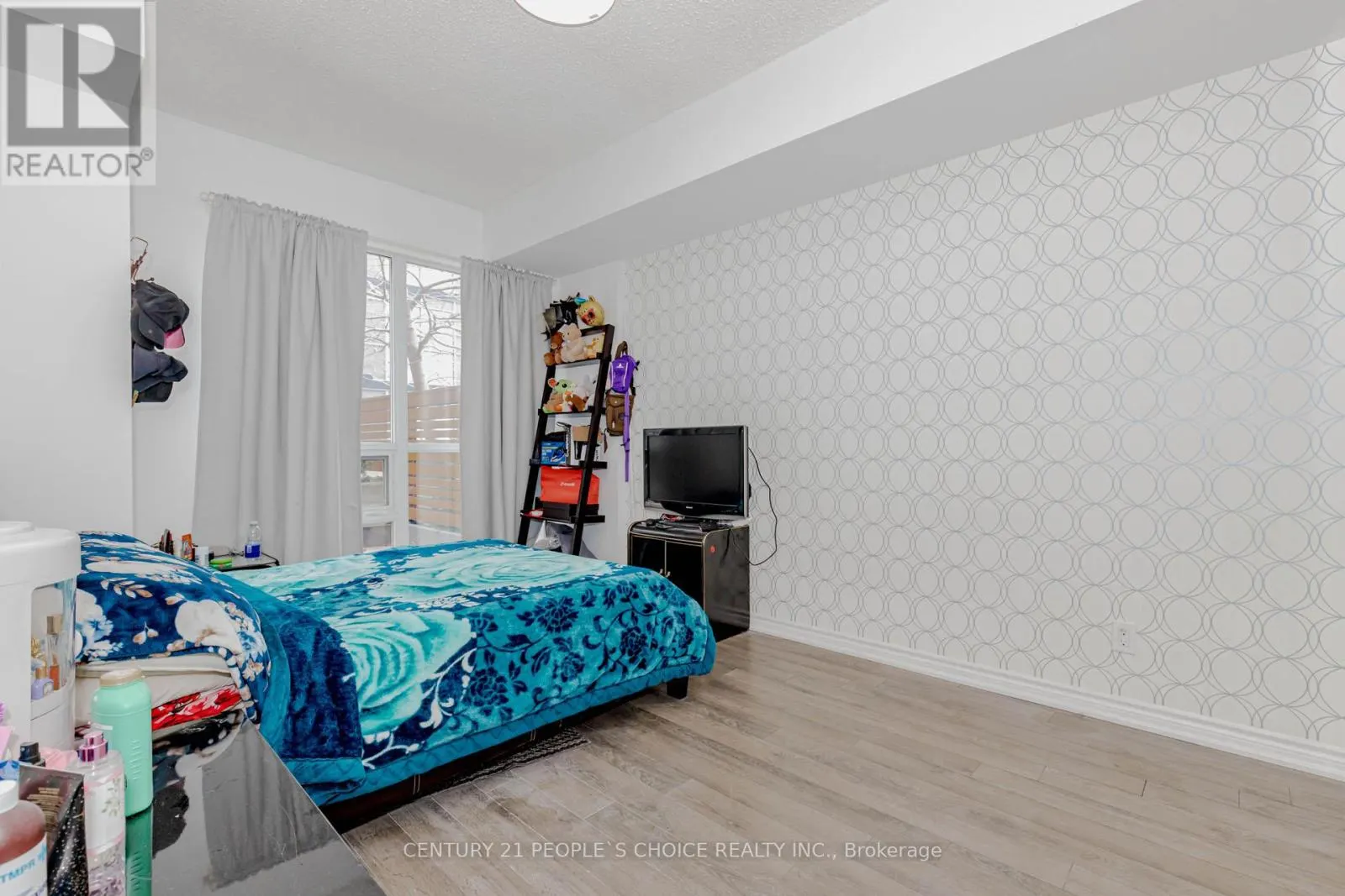 624 - 15 JAMES FINLAY WAY