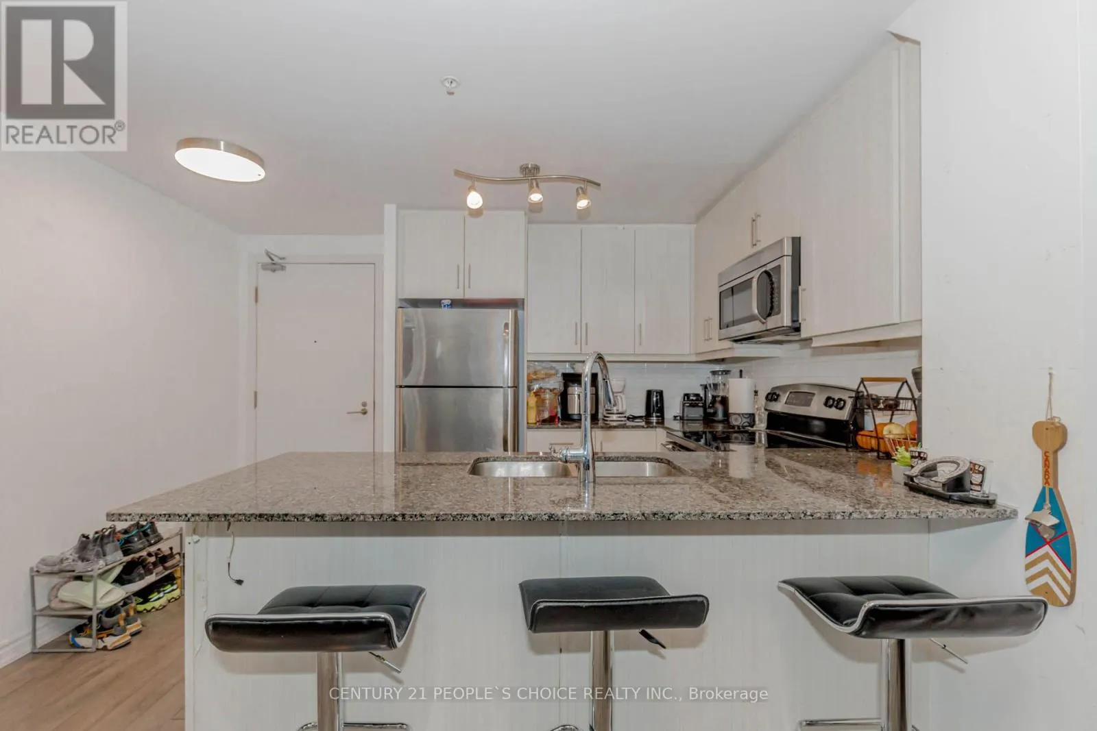 624 - 15 JAMES FINLAY WAY
