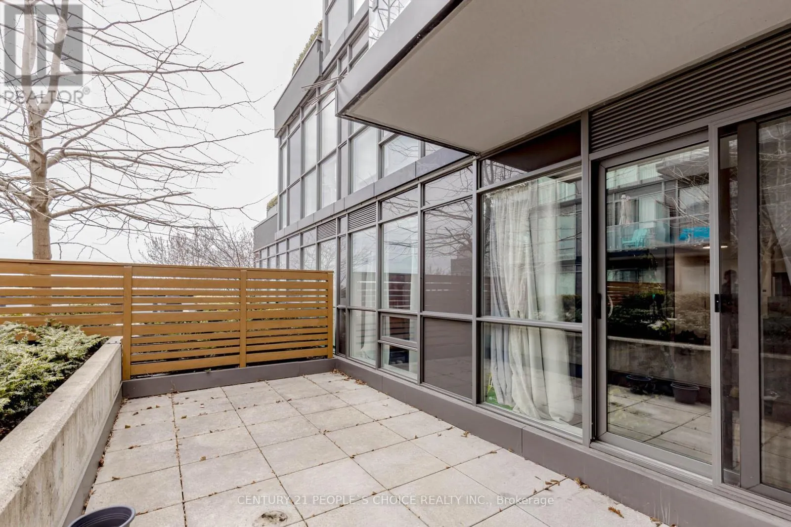 624 - 15 JAMES FINLAY WAY