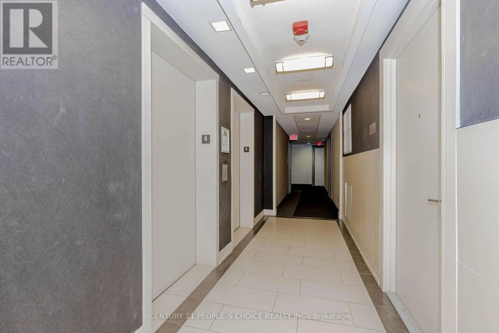 624 - 15 JAMES FINLAY WAY