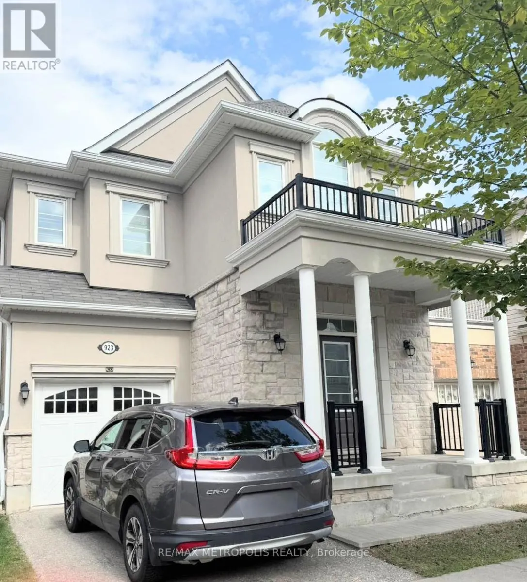 BSMT - 923 PENSON CRESCENT