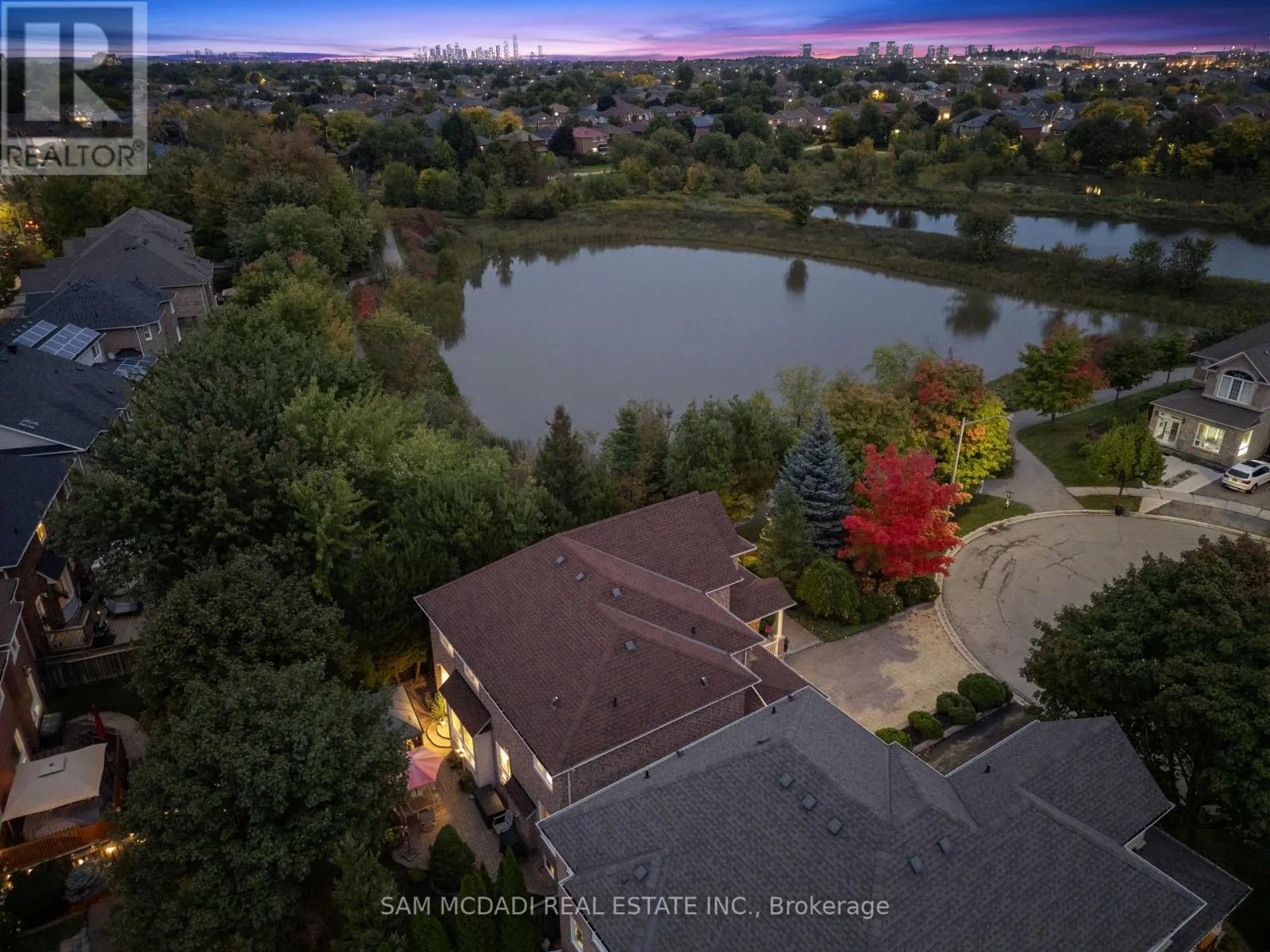 3859 PONDVIEW WAY