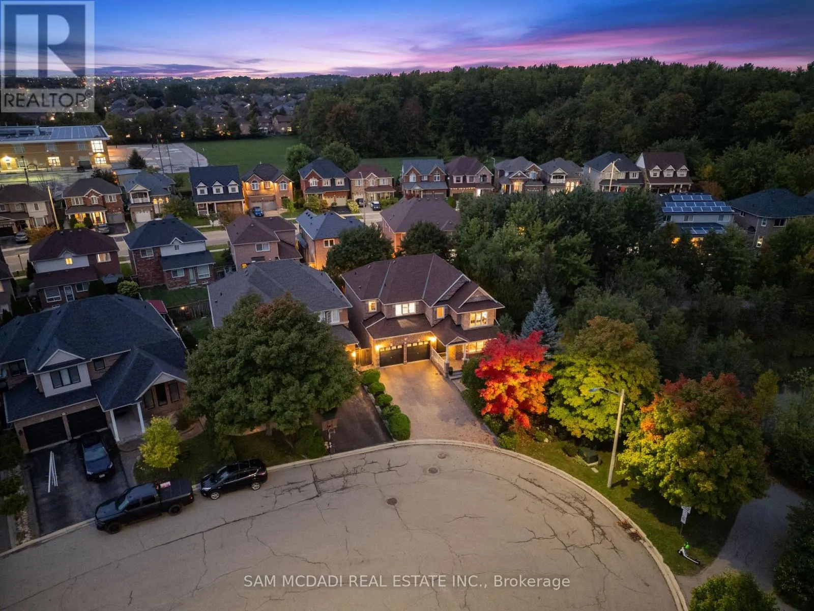3859 PONDVIEW WAY