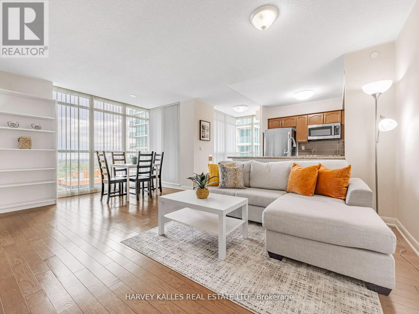 2010 - 205 SHERWAY GARDENS ROAD