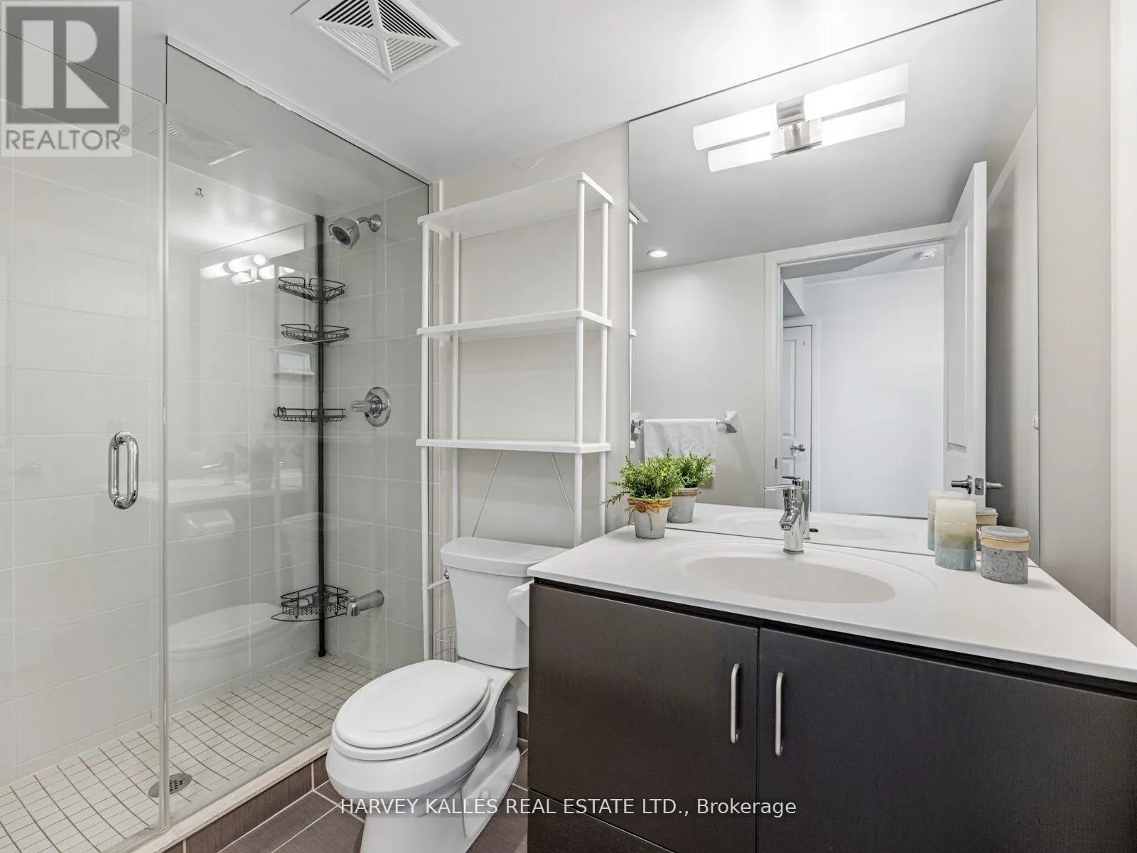 2010 - 205 SHERWAY GARDENS ROAD