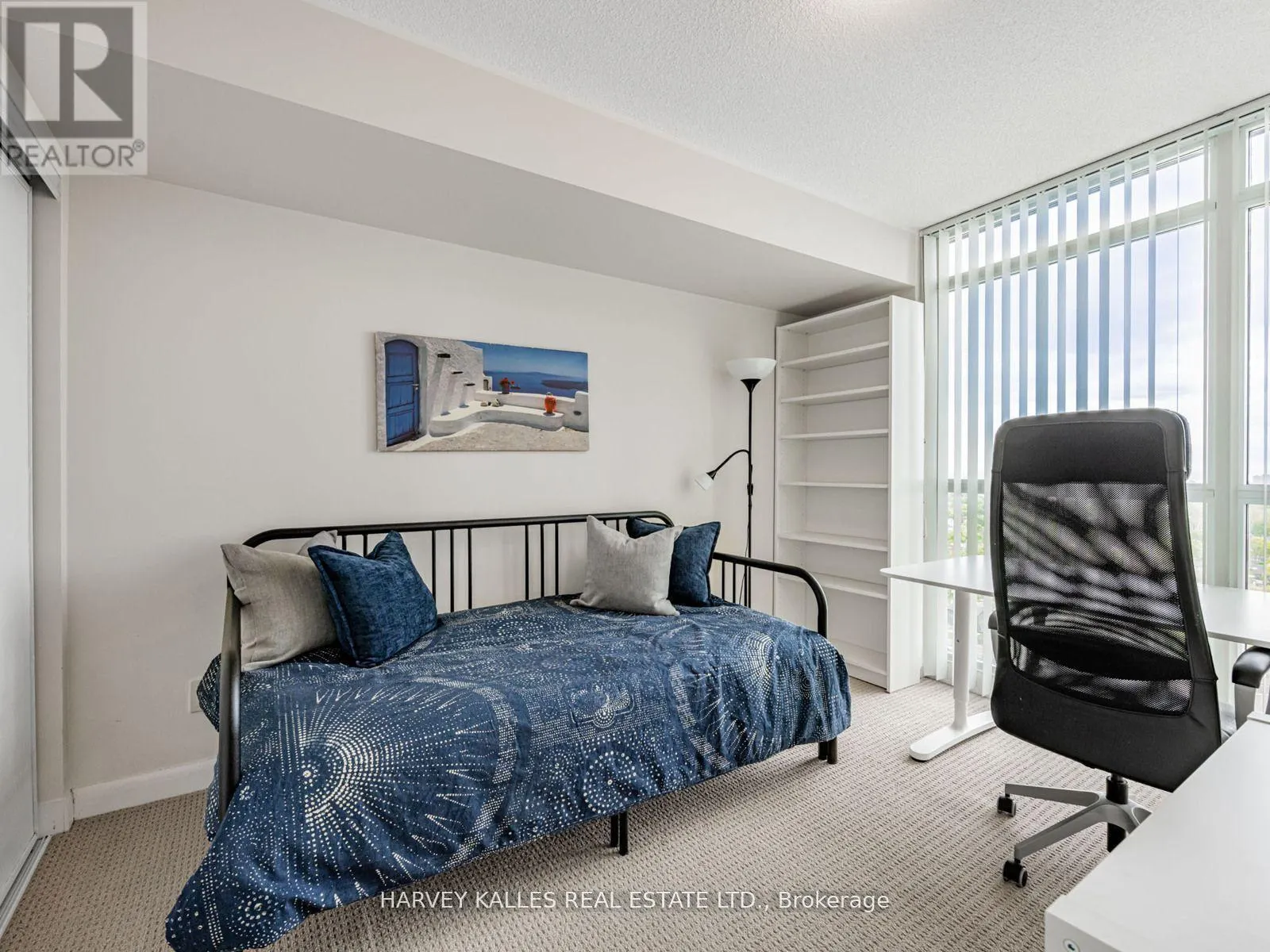 2010 - 205 SHERWAY GARDENS ROAD