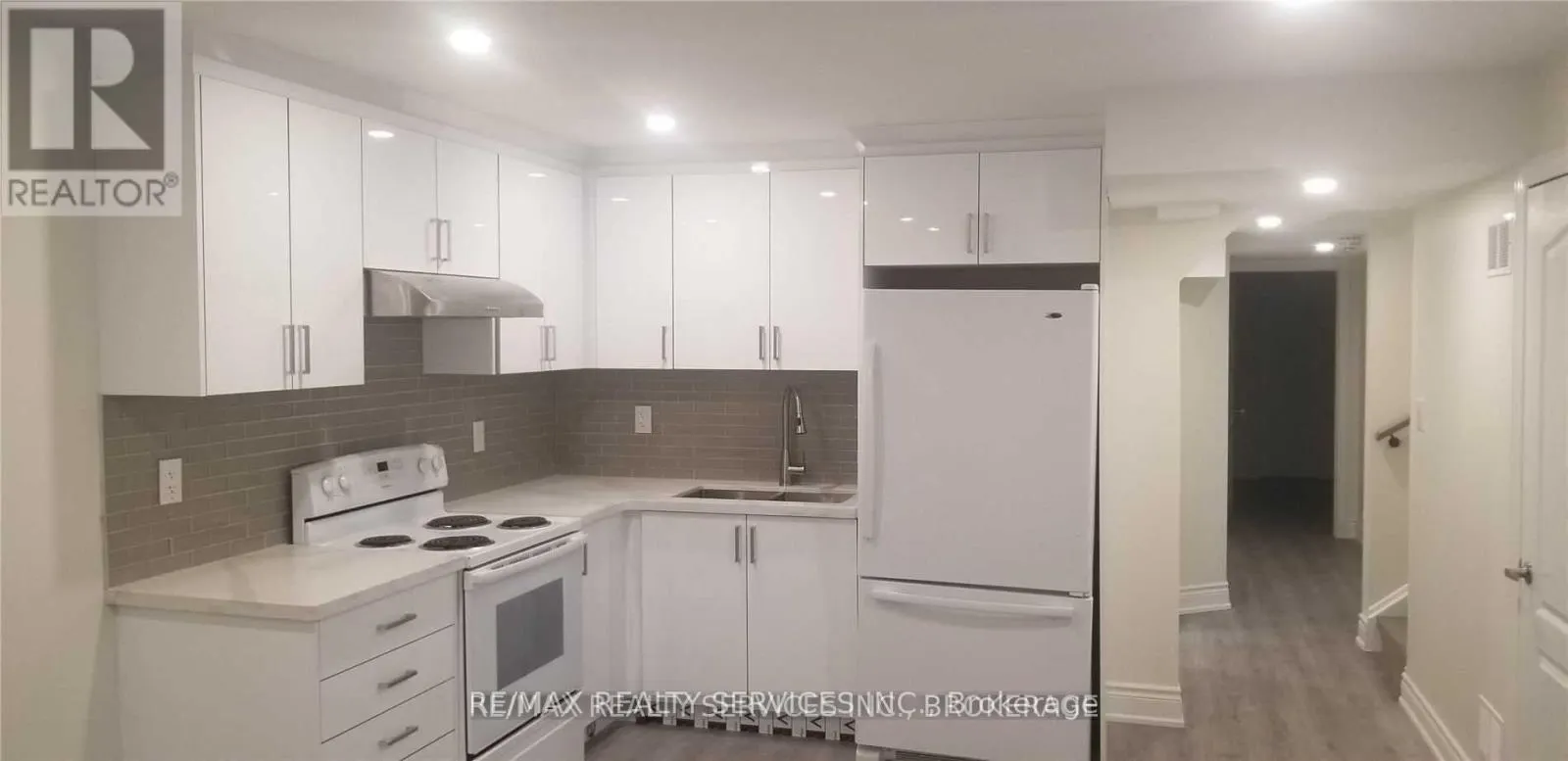 LOWER - 16 LADY EVELYN CRESCENT