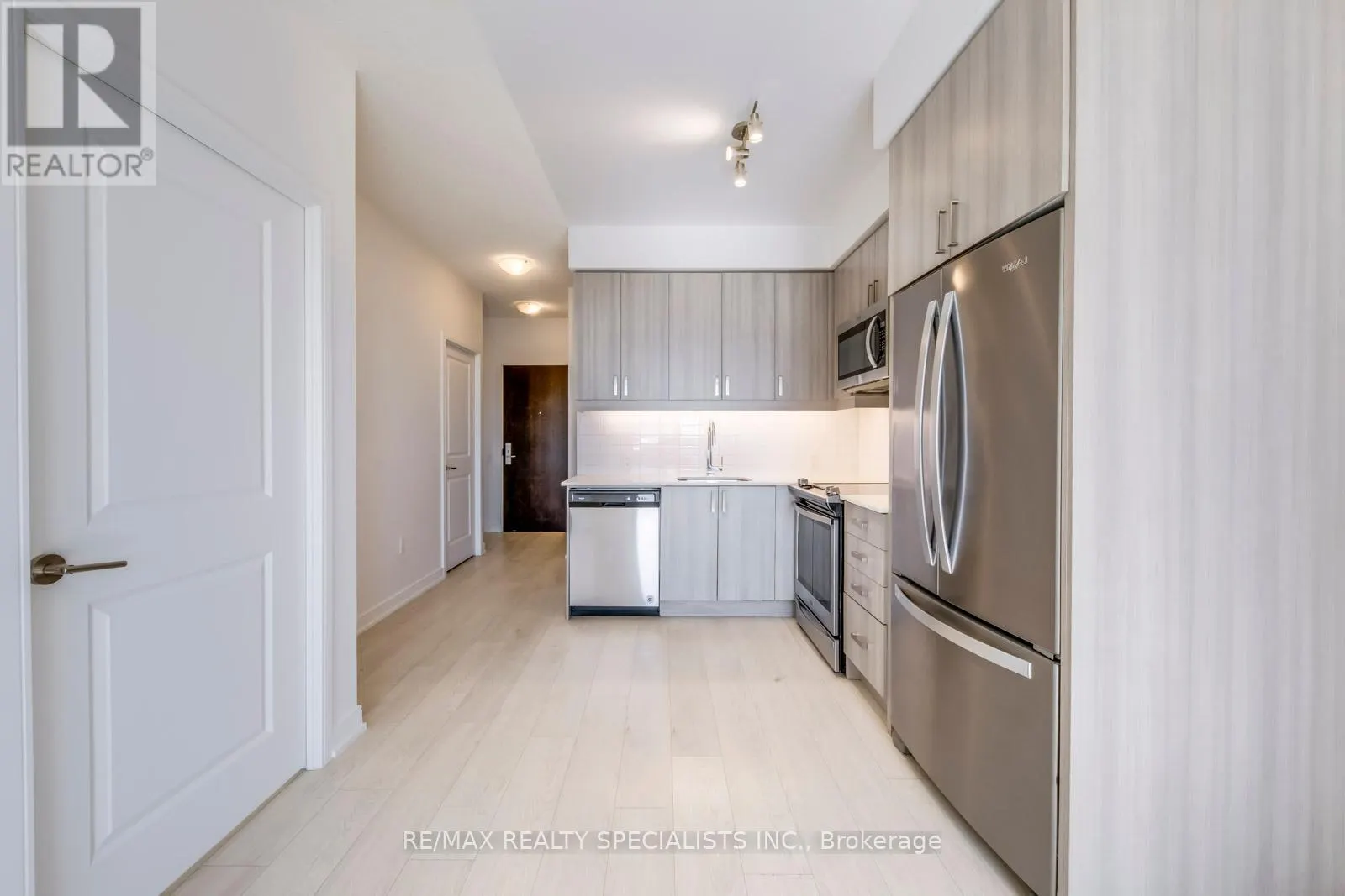2419 - 8 NAHANI WAY