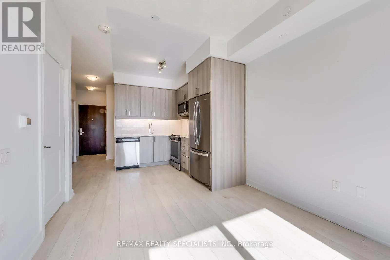 2419 - 8 NAHANI WAY