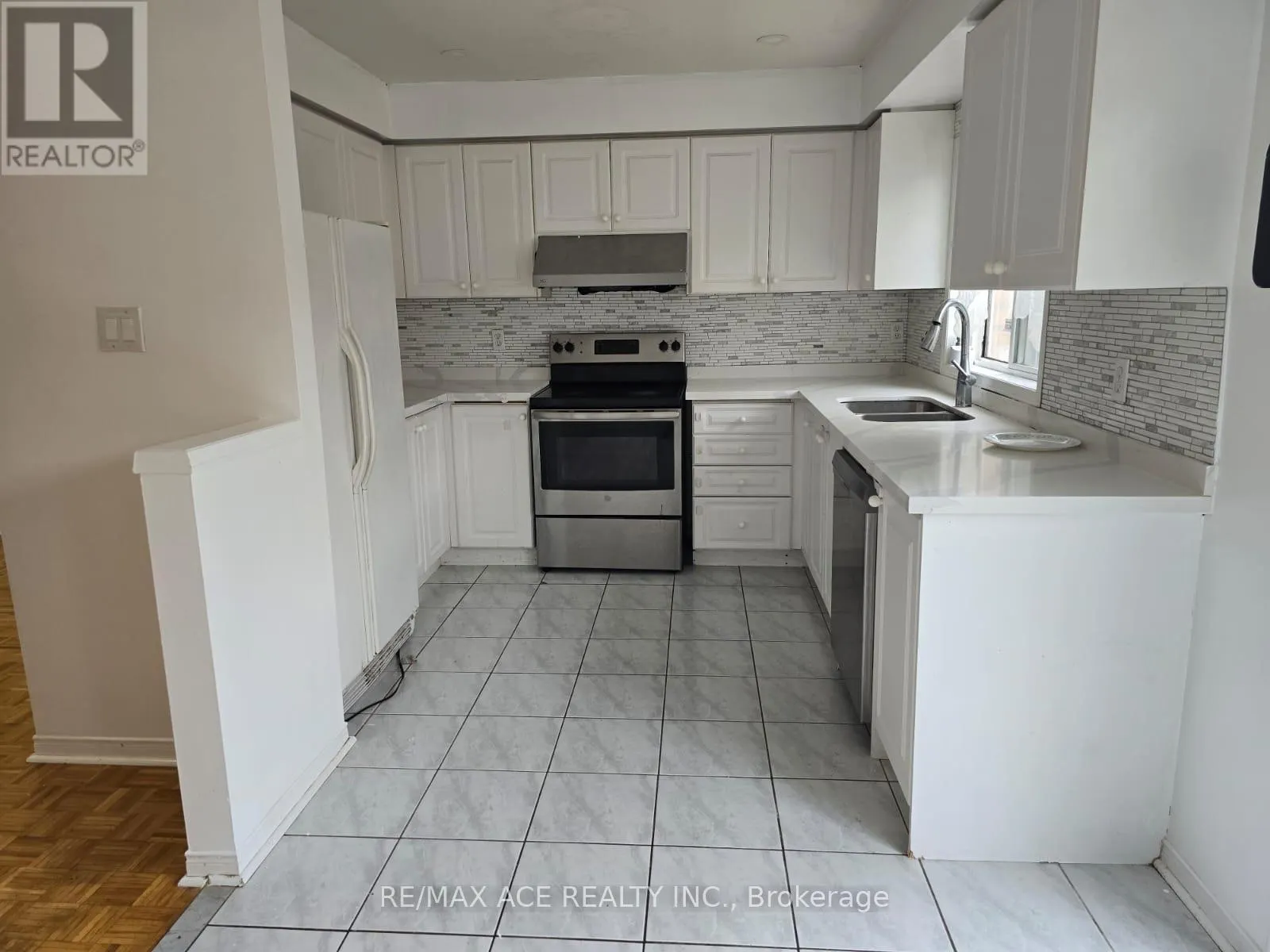 MAIN - 104 SUNFIELD ROAD