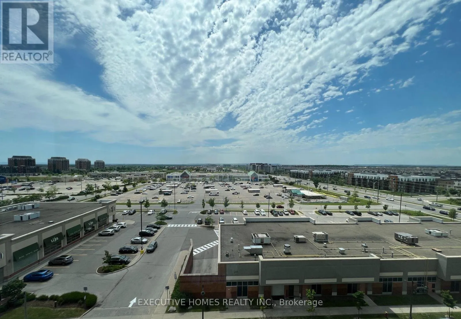 708 - 2481 TAUNTON ROAD