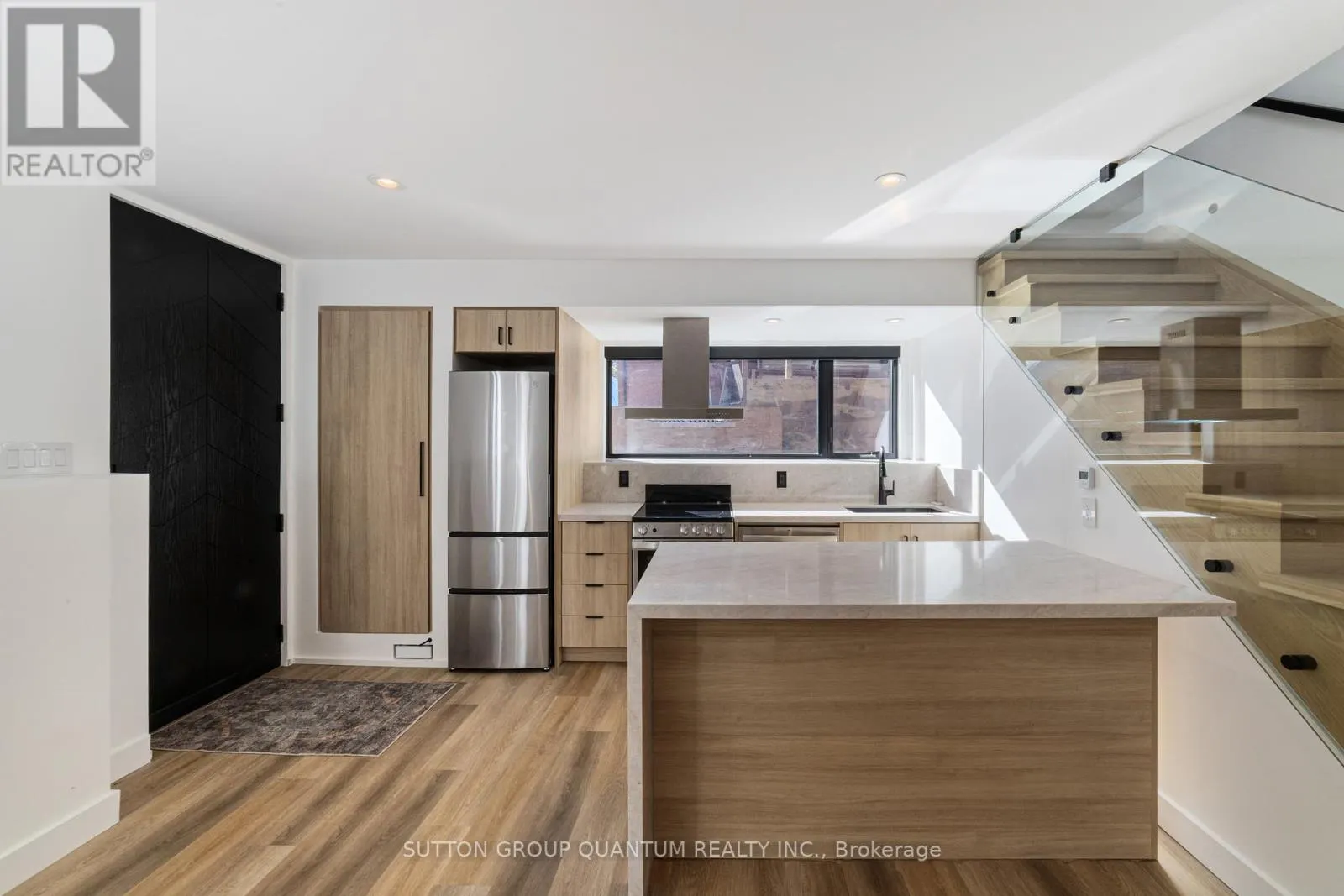 GARDEN SUITE - 156 MAVETY STREET