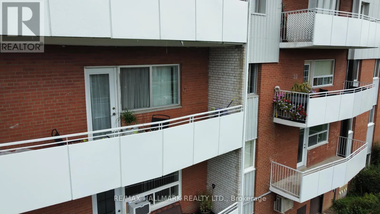 309 - 2485 WOKING CRESCENT