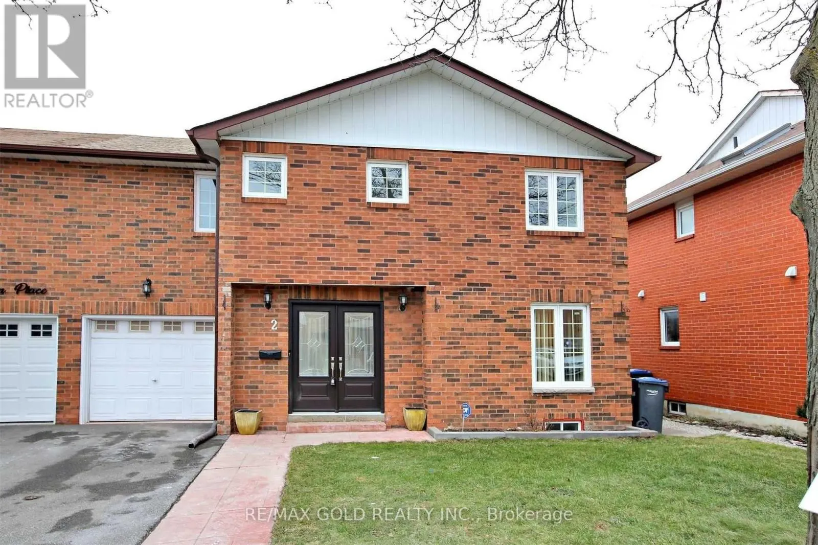 2 HETHERINGTON PLACE