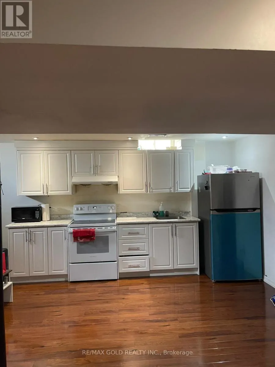 2 HETHERINGTON PLACE