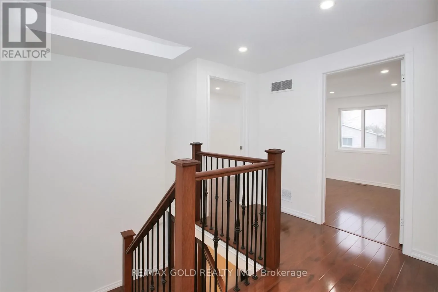 2 HETHERINGTON PLACE