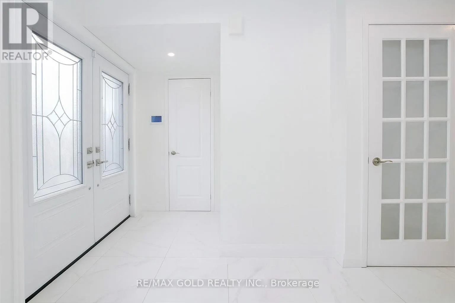 2 HETHERINGTON PLACE