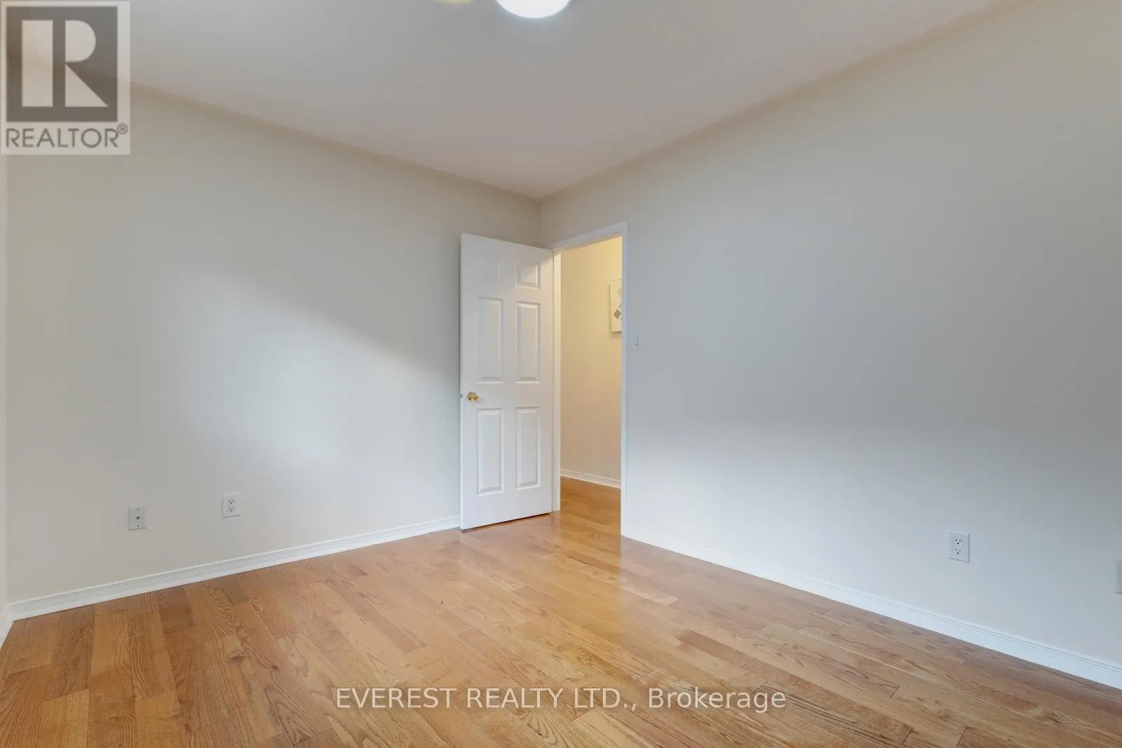 5172 NESTLING GROVE