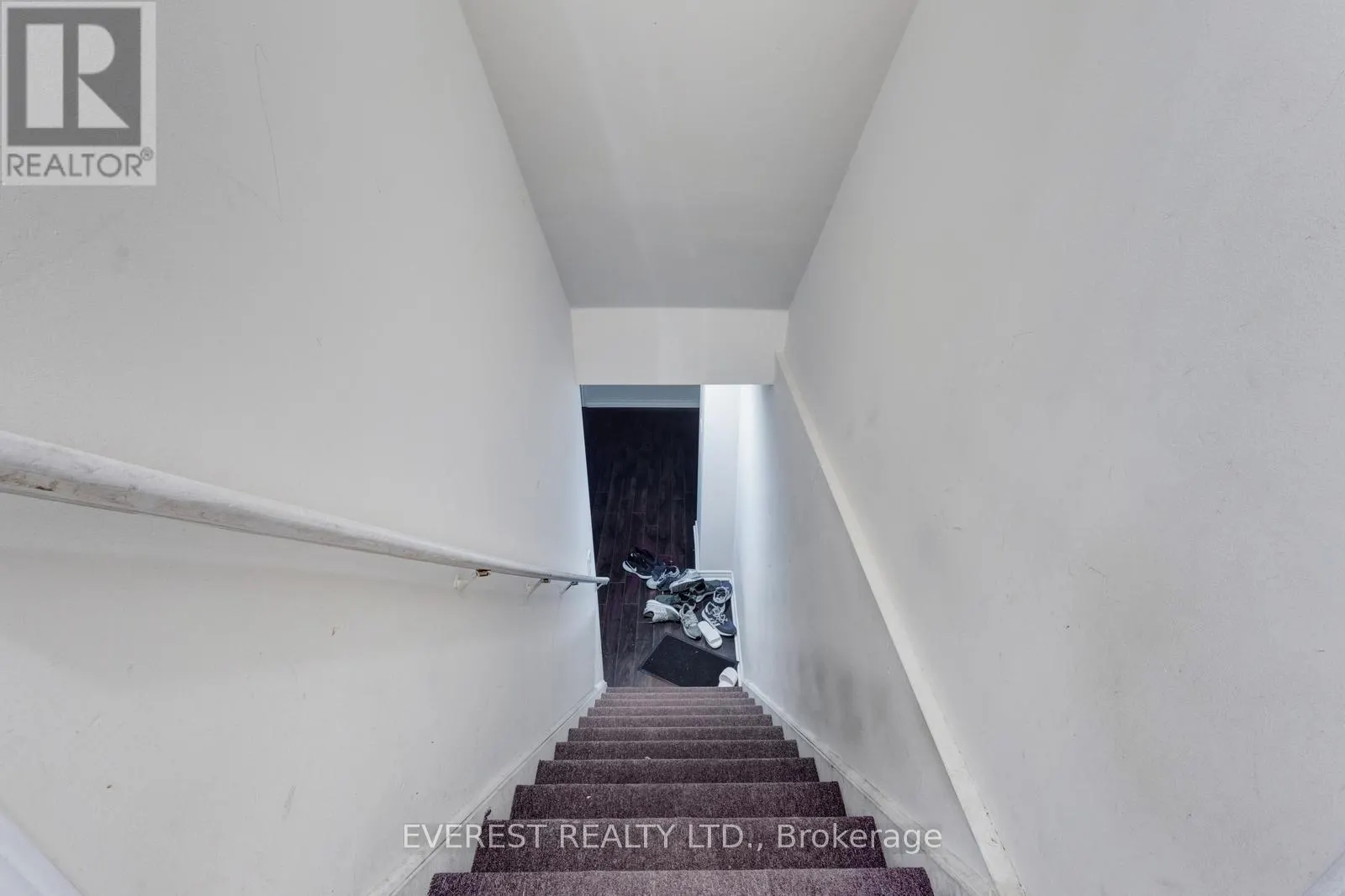 5172 NESTLING GROVE