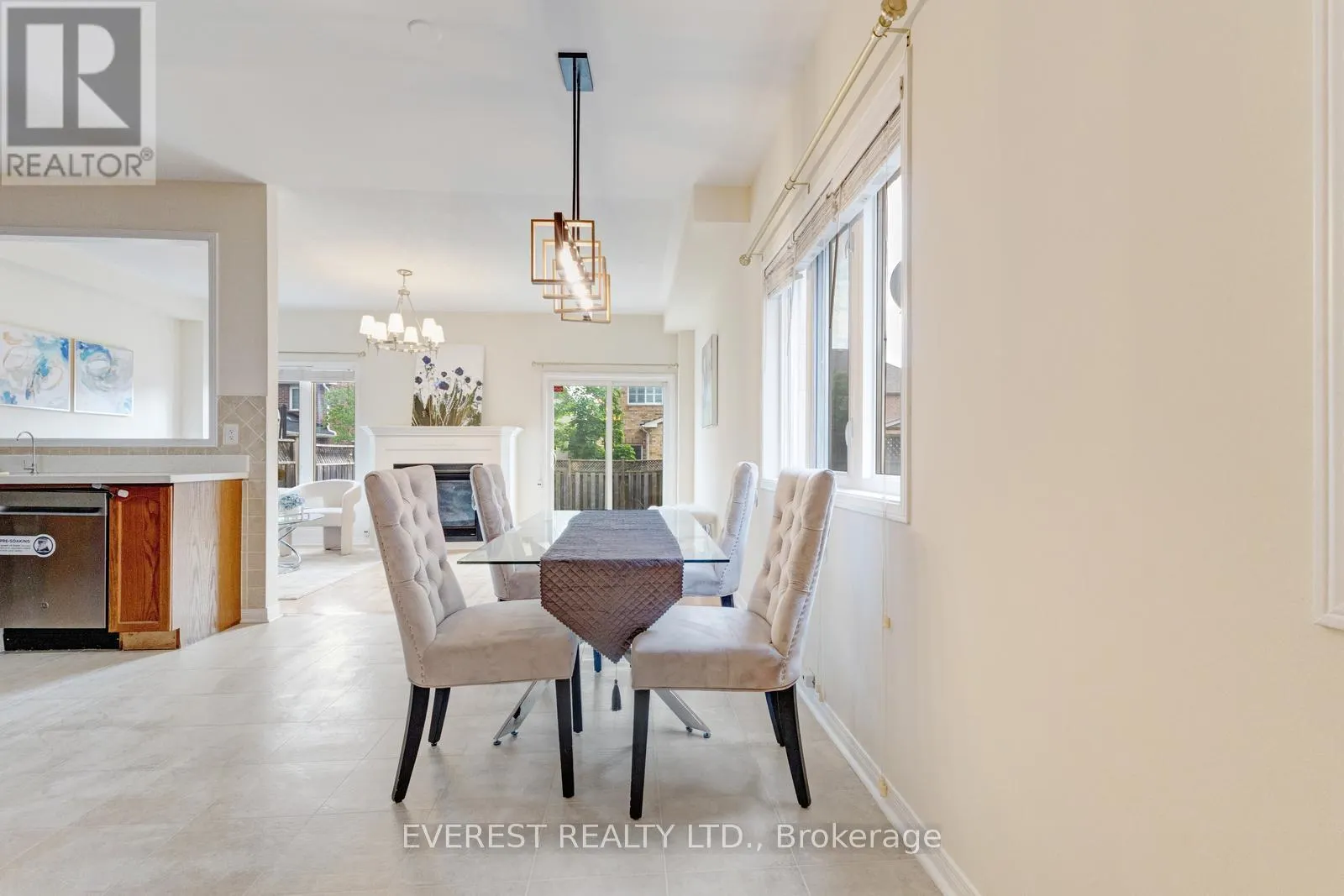 5172 NESTLING GROVE