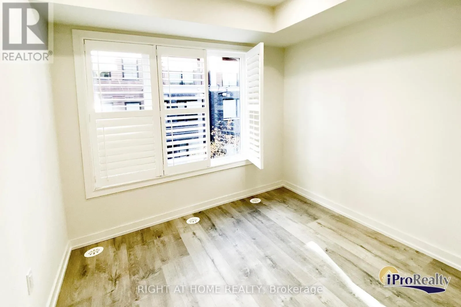 30 - 3550 COLONIAL DRIVE