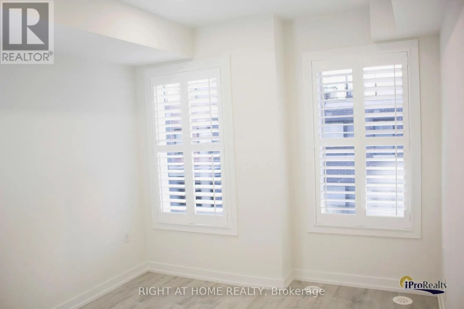 30 - 3550 COLONIAL DRIVE