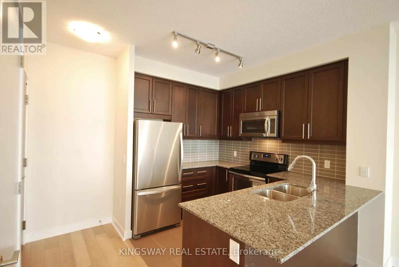 706 - 3975 GRAND PARK DRIVE