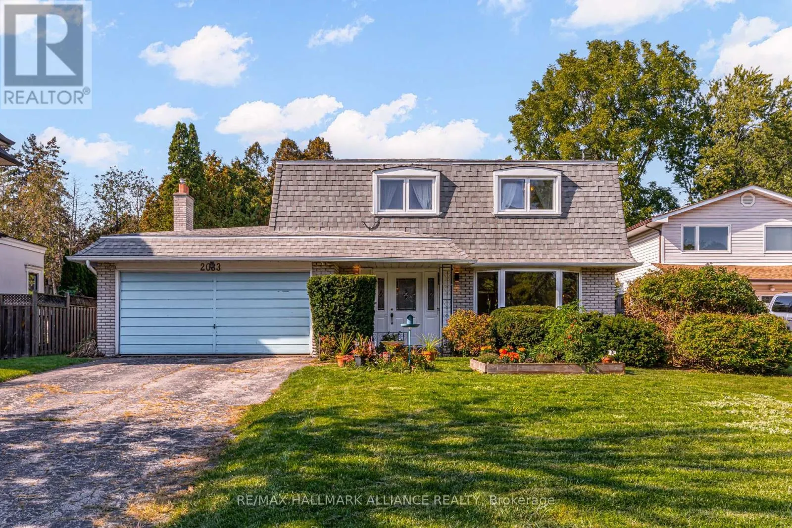2033 WATER'S EDGE DRIVE