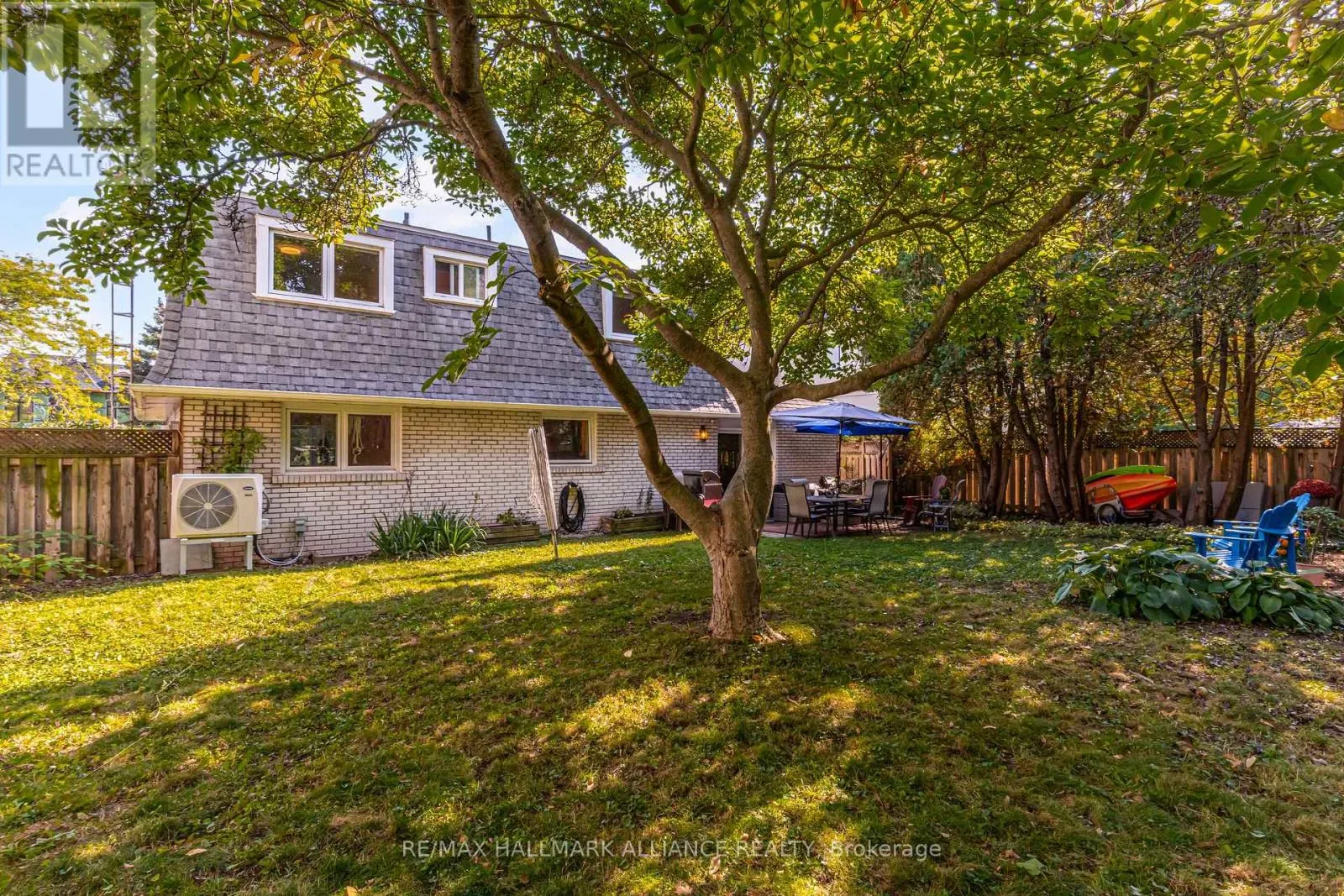 2033 WATER'S EDGE DRIVE
