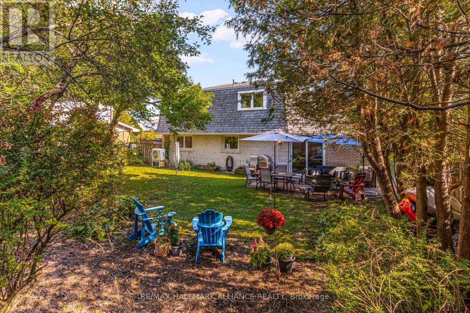 2033 WATER'S EDGE DRIVE