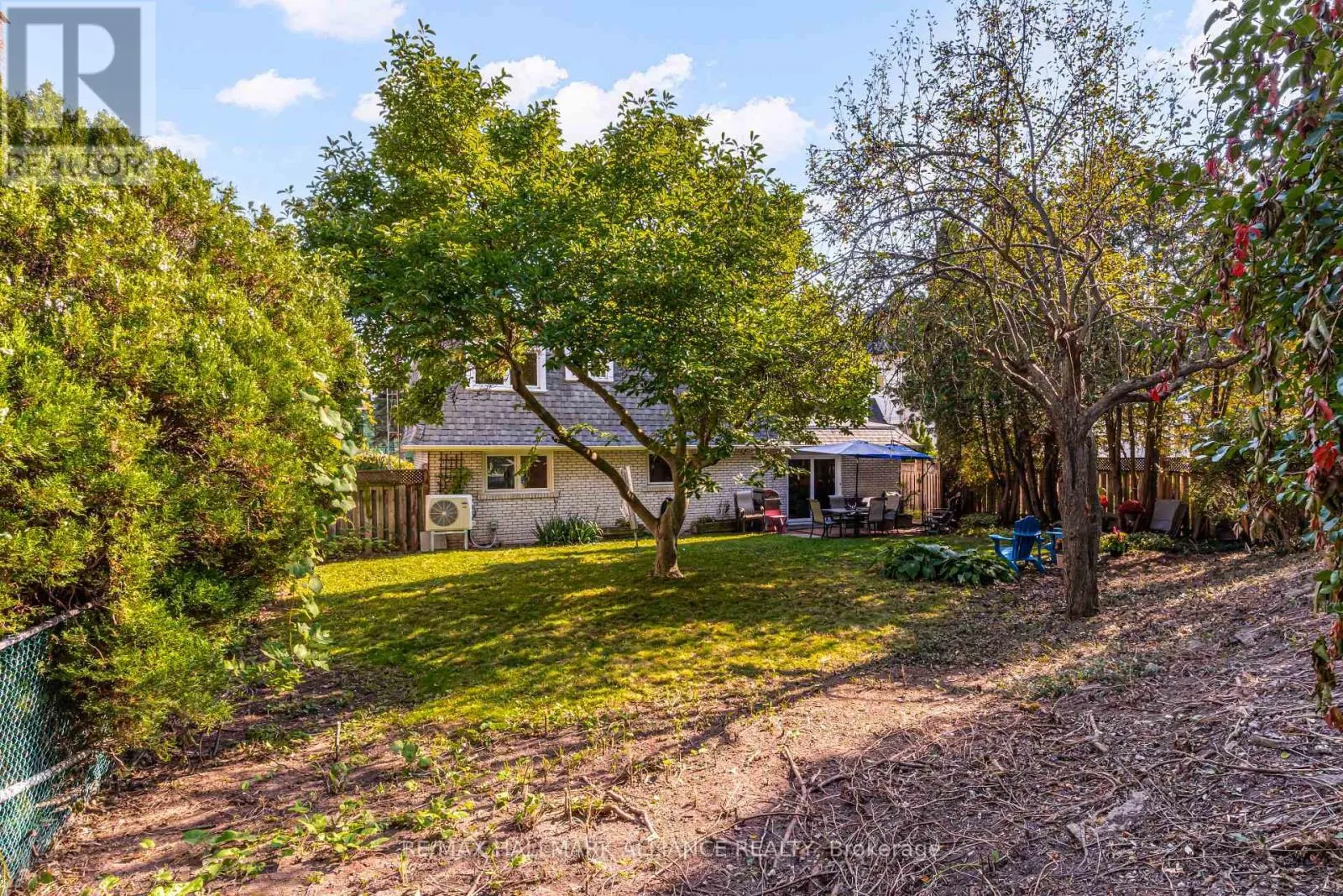 2033 WATER'S EDGE DRIVE