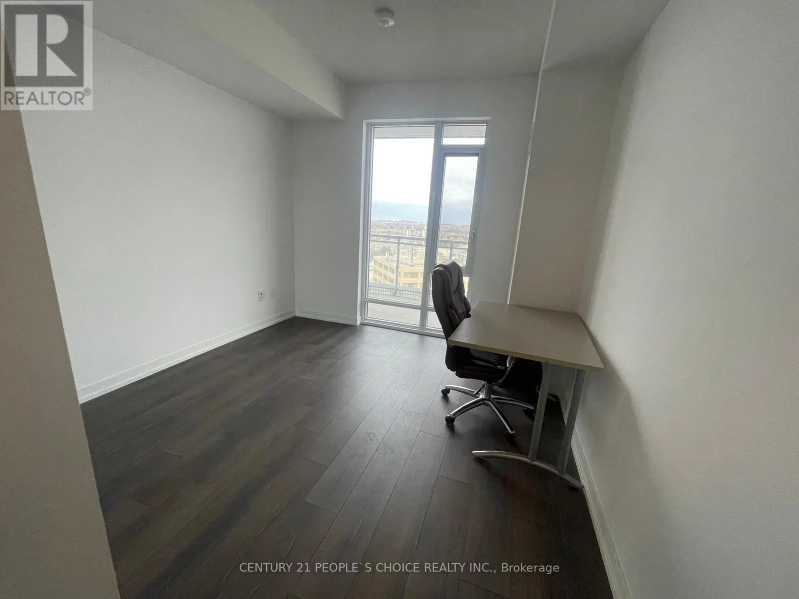 810 - 2520 EGLINTON AVENUE W