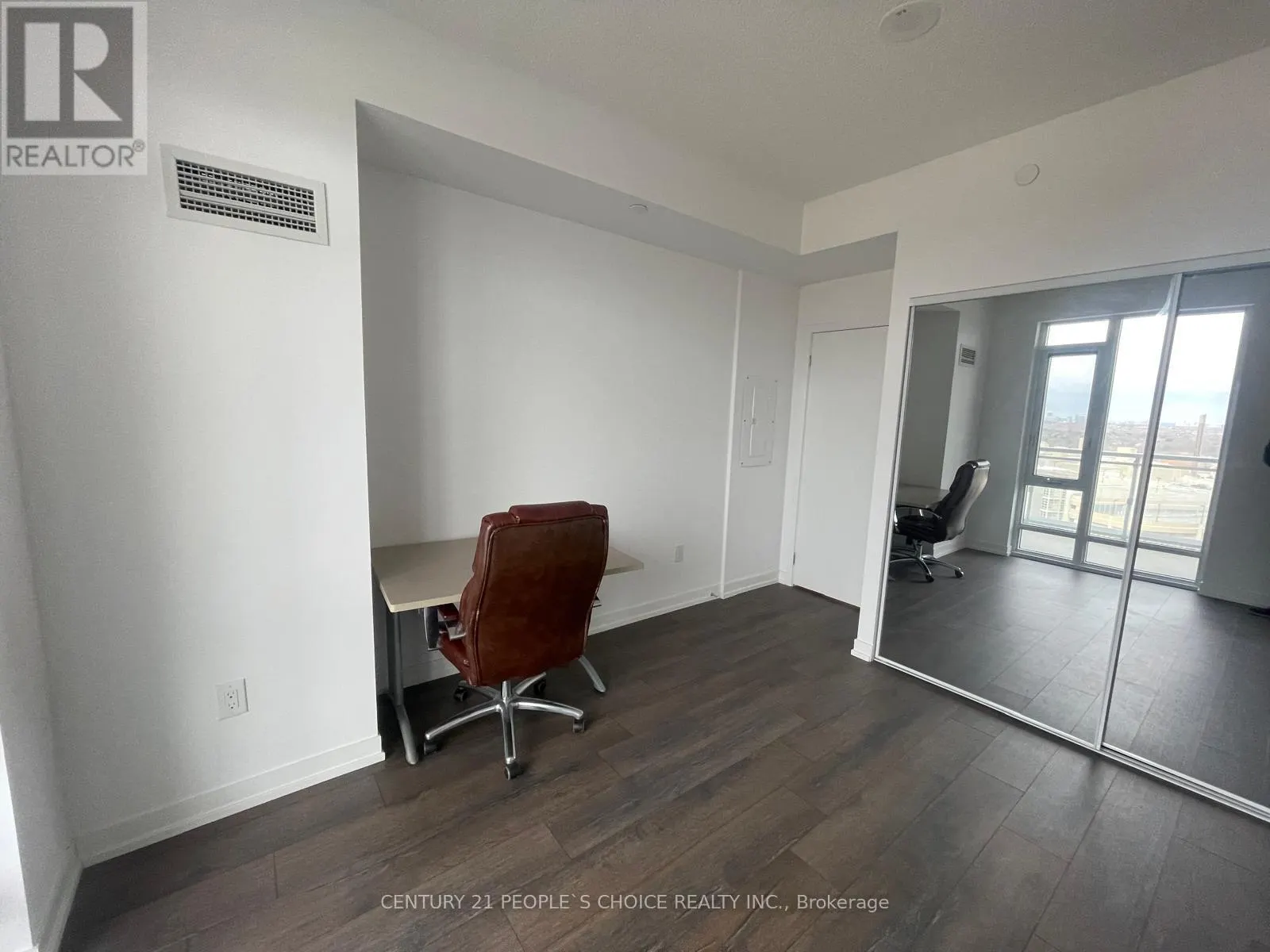810 - 2520 EGLINTON AVENUE W