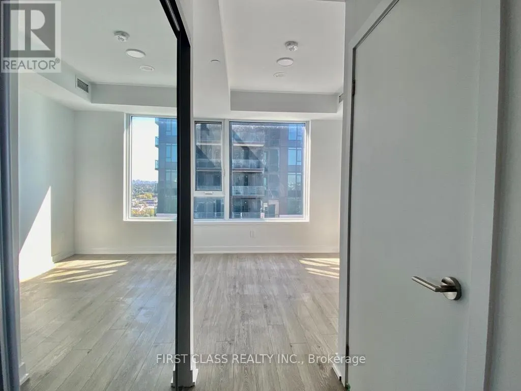 3812 - 1926 LAKE SHORE BOULEVARD W